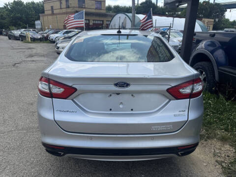 2014 Ford Fusion SE