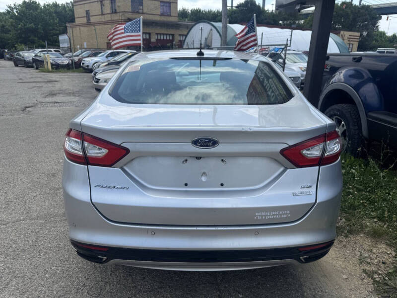 2014 Ford Fusion SE