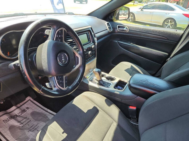 2017 Jeep Grand Cherokee Laredo