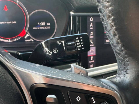 2019 Porsche Panamera 4