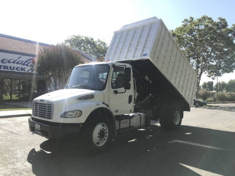 2014 Freightliner Chipper Truck