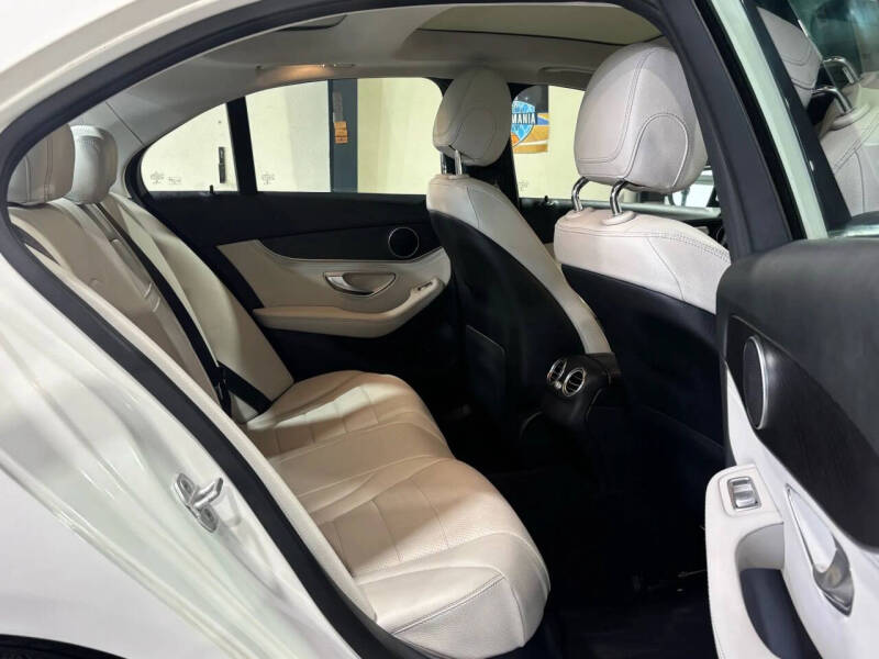 2016 Mercedes-Benz C-Class