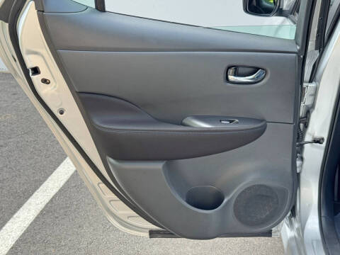 2023 Nissan LEAF S