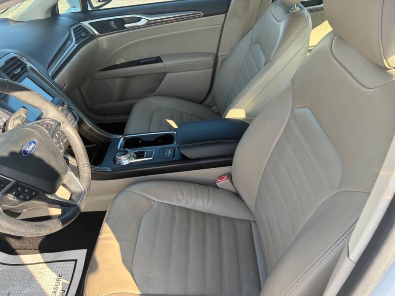 2018 Ford Fusion Hybrid SE