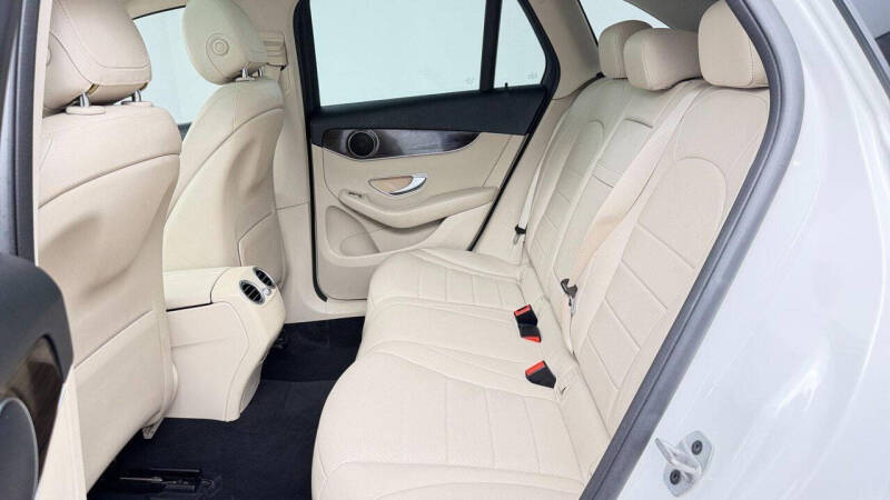 2021 Mercedes-Benz GLC GLC 300