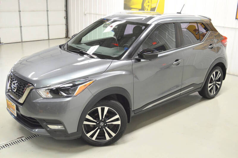 2020 Nissan Kicks SR