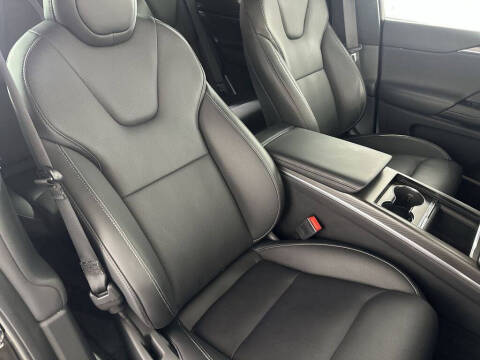 2023 Tesla Model X Plaid