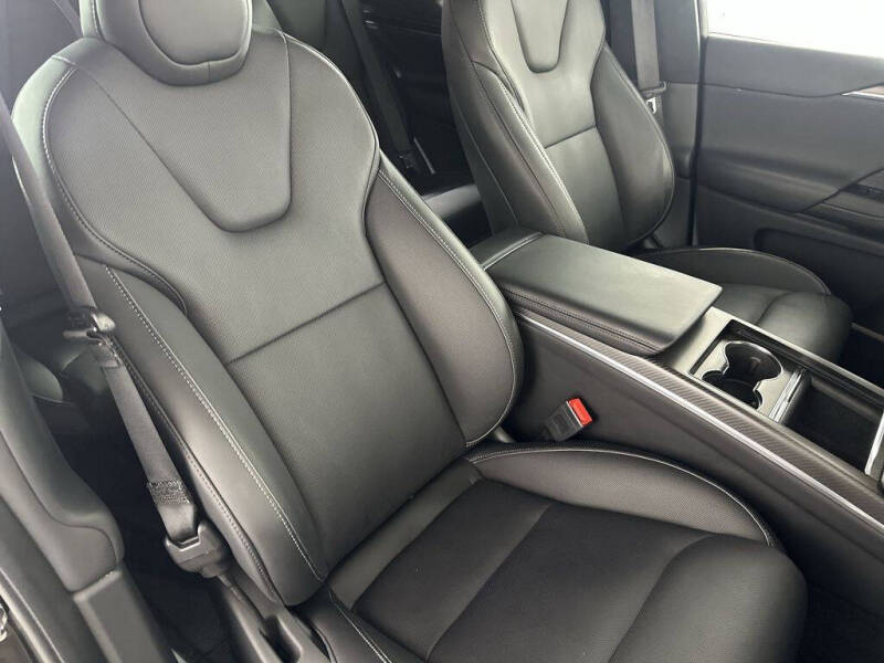 2023 Tesla Model X Plaid
