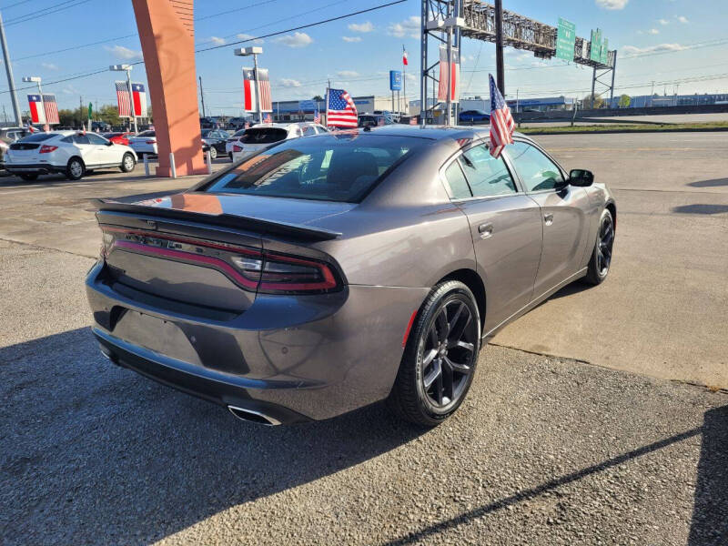 2020 Dodge Charger SXT