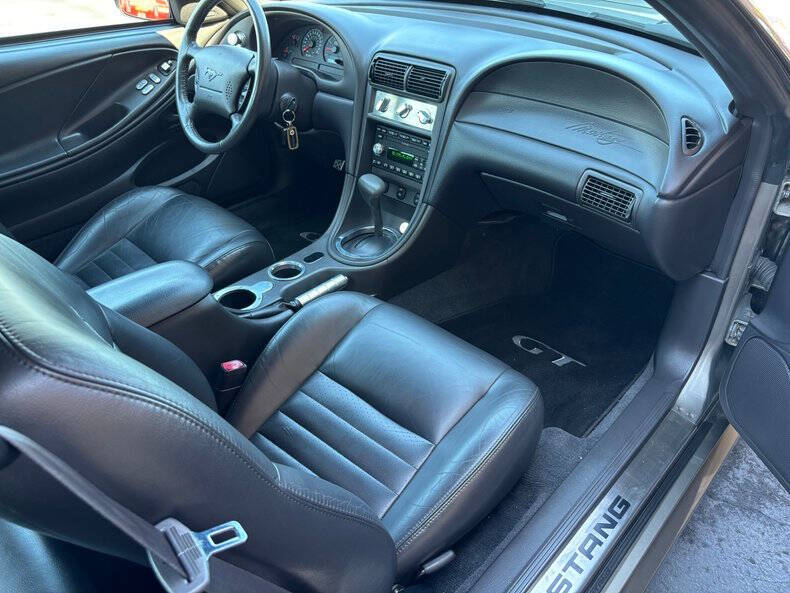 2001 Ford Mustang GT