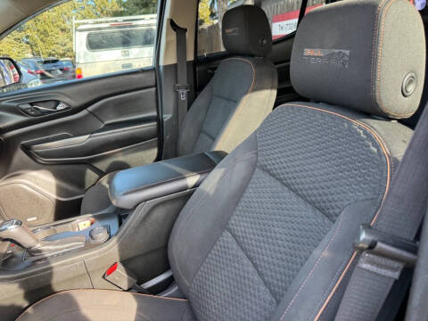 2017 GMC Acadia SLE-2