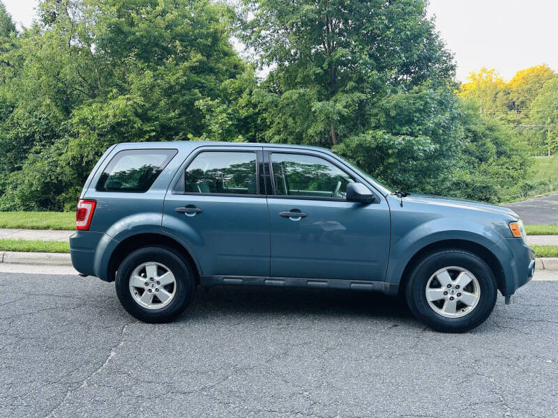 2010 Ford Escape XLS