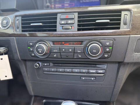 2012 BMW 3 Series 328i