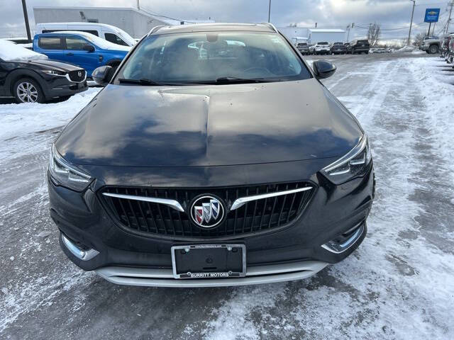 2018 Buick Regal TourX Essence