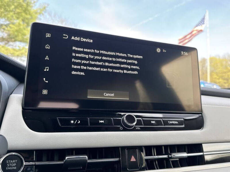 2025 Mitsubishi Outlander SE