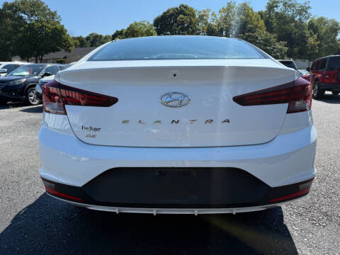 2019 Hyundai Elantra SE