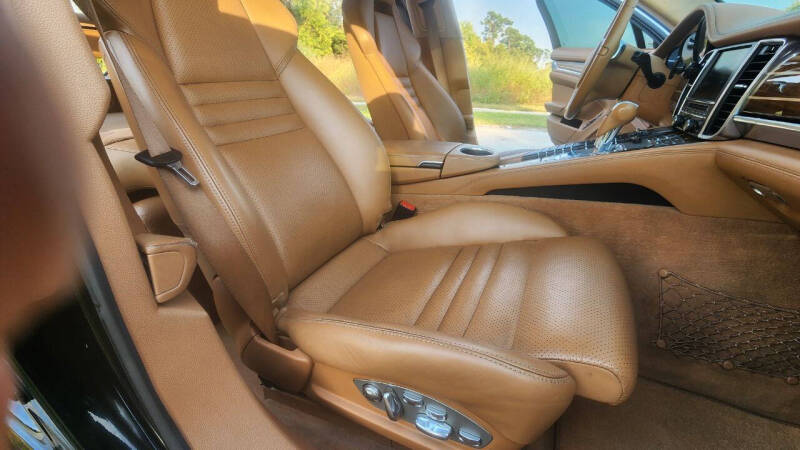 2012 Porsche Panamera Turbo