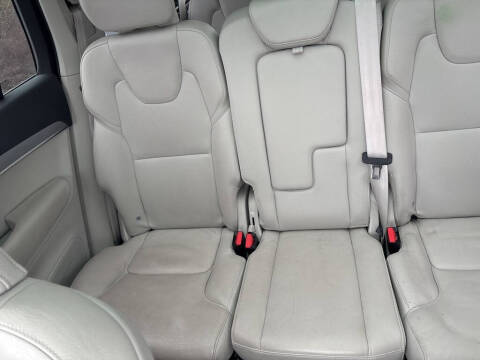 2023 Volvo XC90 B5 Core