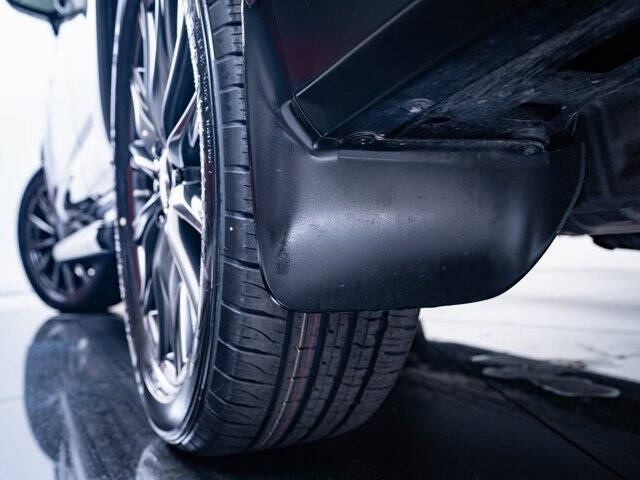 2022 Lexus LX 600 F SPORT Handling