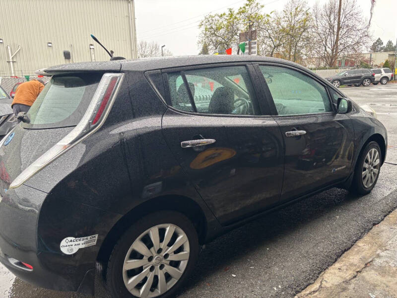 2014 Nissan LEAF S