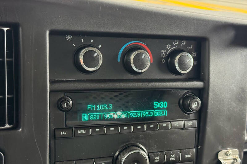 2017 Chevrolet Express 2500