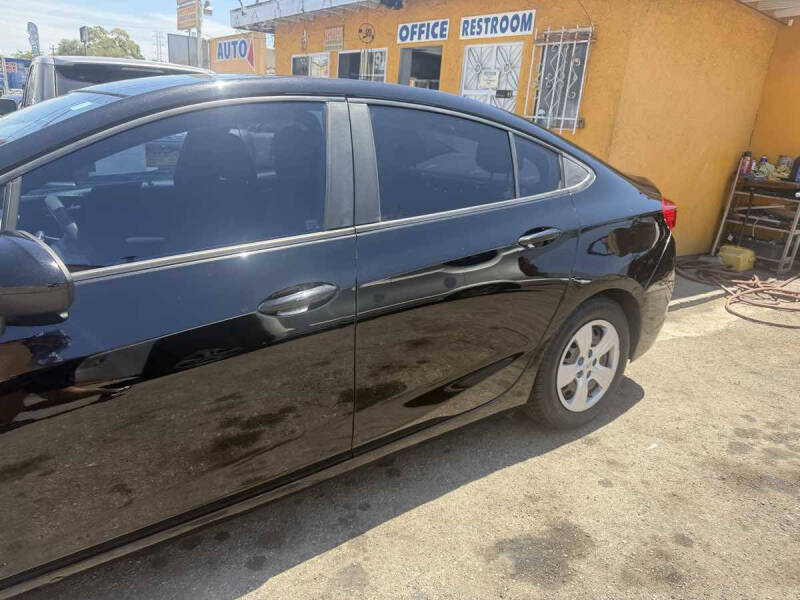 2017 Chevrolet Cruze LS Auto