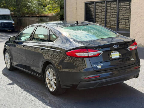 2020 Ford Fusion SE