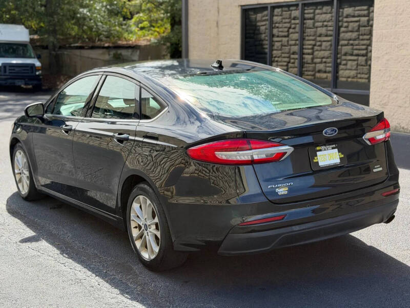 2020 Ford Fusion SE