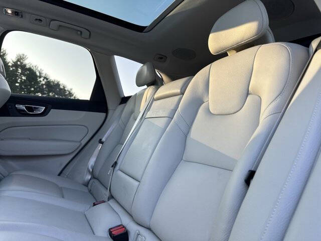 2019 Volvo XC60 T5 Inscription