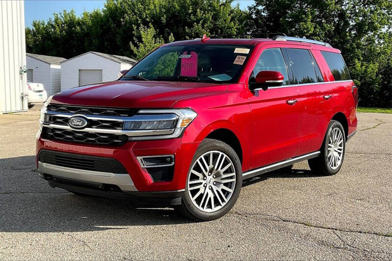 Used 2022 Ford Expedition Limited with VIN 1FMJU2AT4NEA03146 for sale in Montevideo, Minnesota