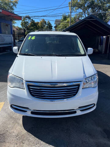 2016 Chrysler Town and Country for sale at Silas Auto Sales LLC in Detroit MI