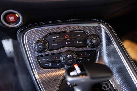 2015 Dodge Challenger SRT Hellcat