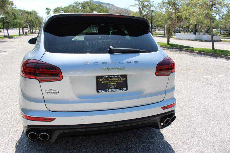 2016 Porsche Cayenne S E-Hybrid