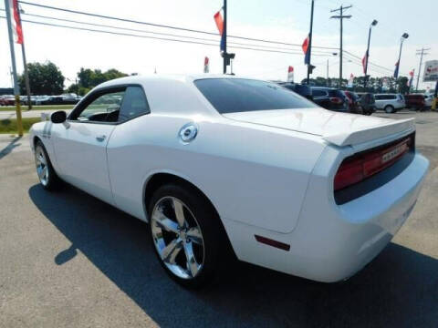 2014 Dodge Challenger R/T Plus