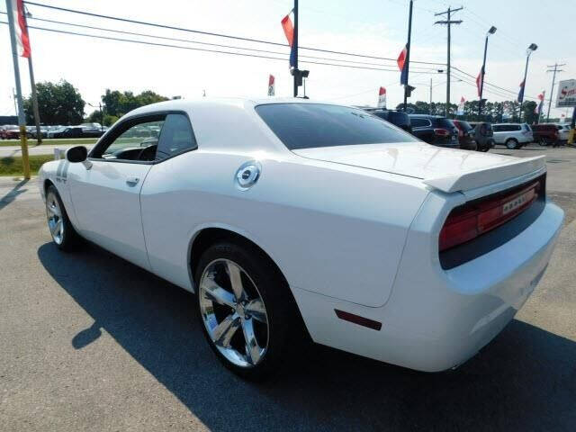 2014 Dodge Challenger R/T Plus