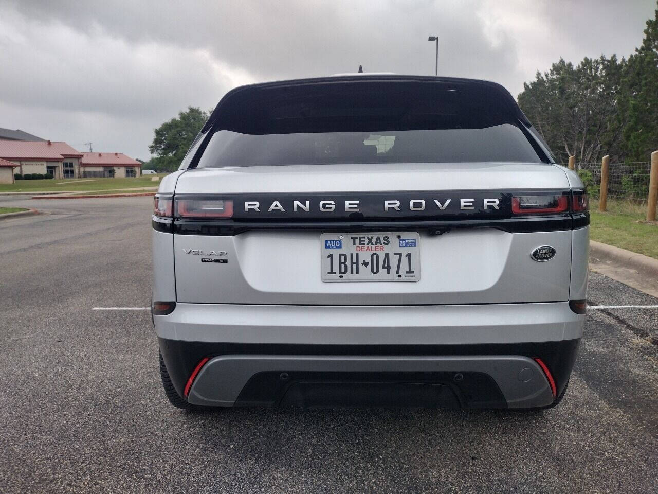 2019 Land Rover Range Rover Velar for sale at T.D.D.S.Auto in Cedar Park, TX