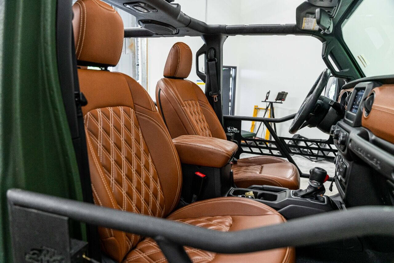 2018 JEEP Wrangler SUV / Crossover - $47,999