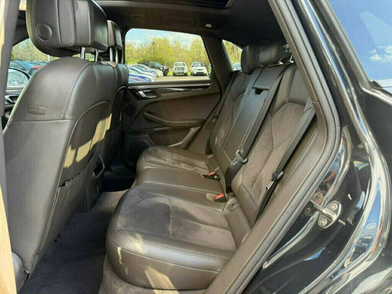 2017 Porsche Macan