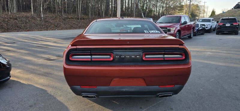 2021 Dodge Challenger SXT