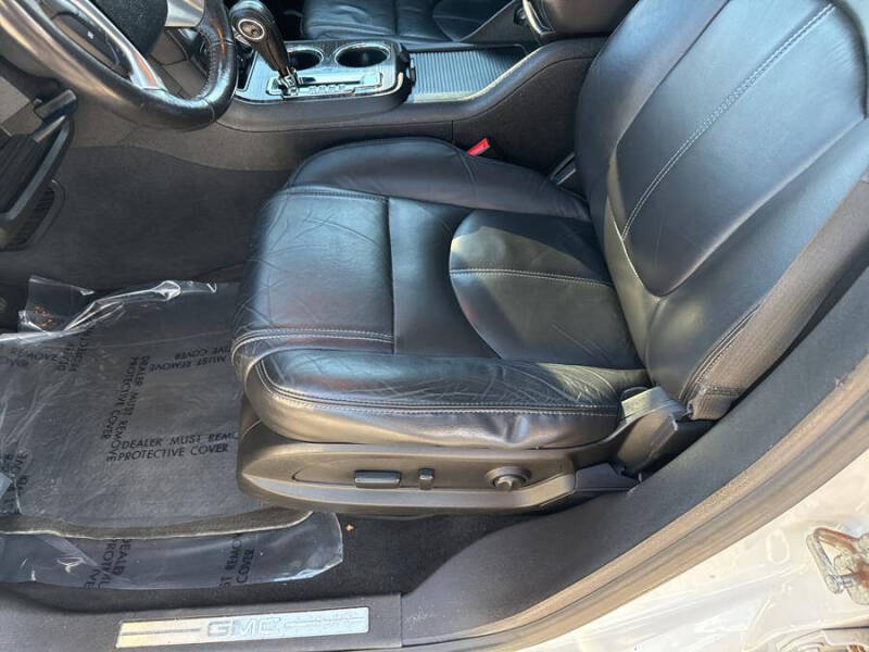 2016 GMC Acadia SLT-1