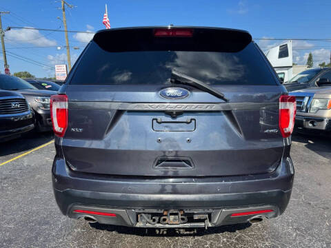 2017 Ford Explorer XLT