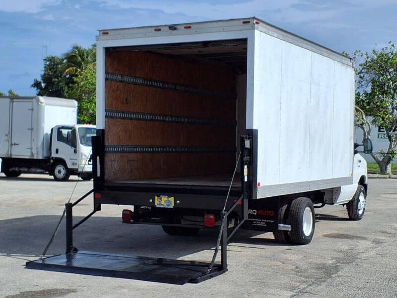 2012 Ford E-Series E-450 SD