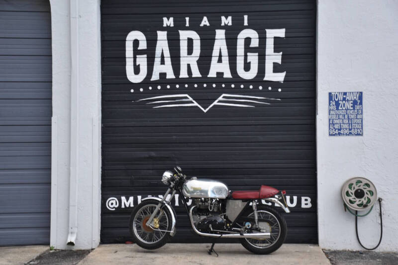 1977 Triumph Boneville T140