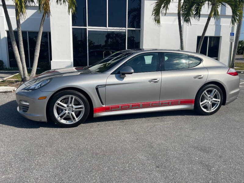 2011 Porsche Panamera 4