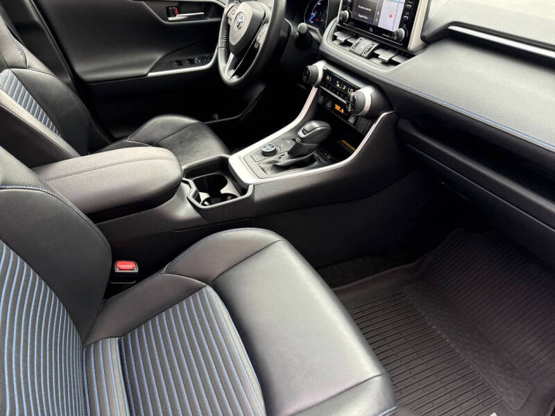 2020 Toyota RAV4 Hybrid XSE