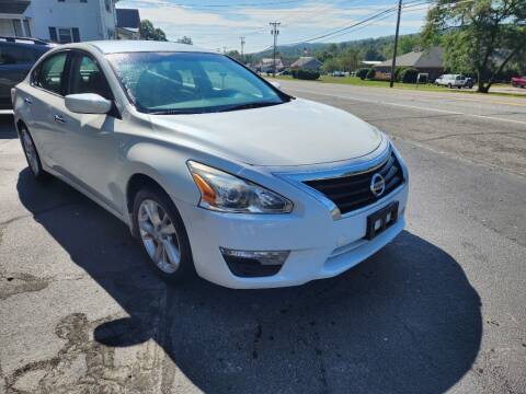 2014 Nissan Altima for sale at AUTO CONNECTION LLC in Springfield VT