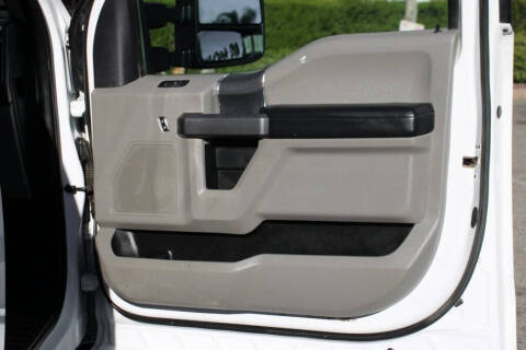 2022 Ford F-350 Super Duty XLT