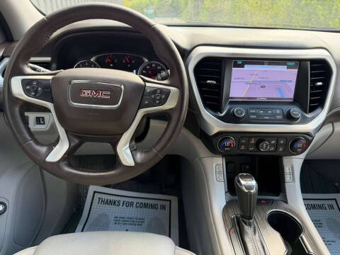 2017 GMC Acadia SLT-1