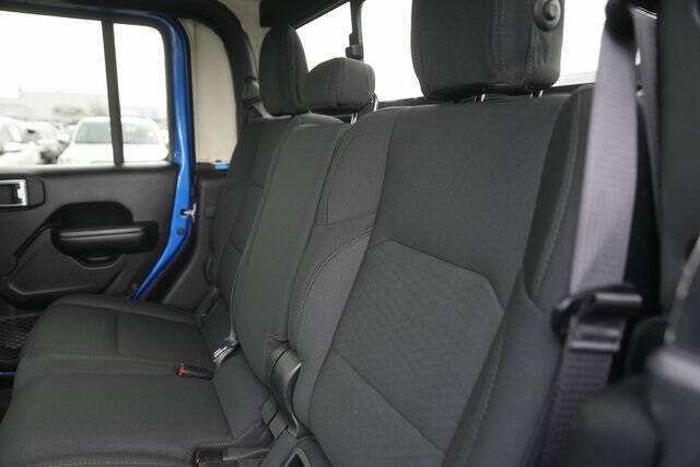 2021 Jeep Gladiator Willys