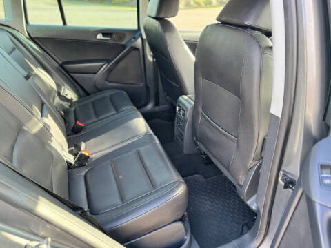 2012 Volkswagen Tiguan SE